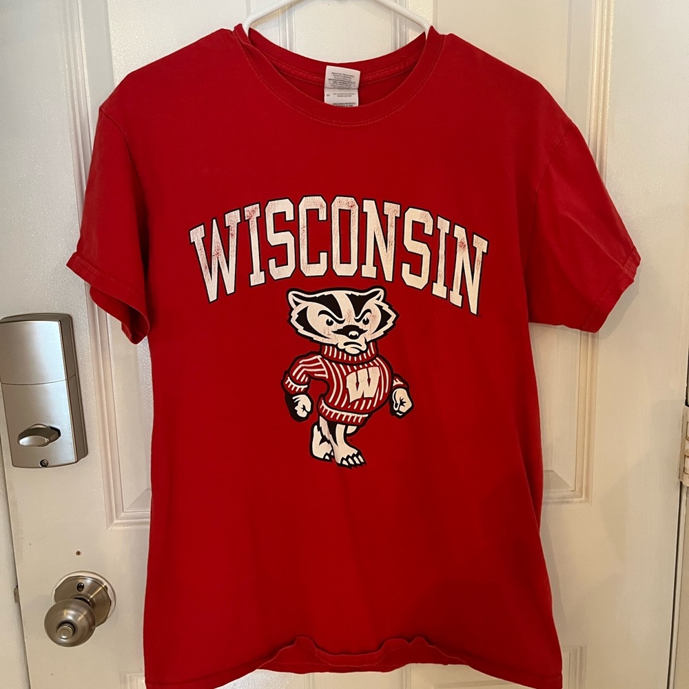 Wisconsin badgers tee